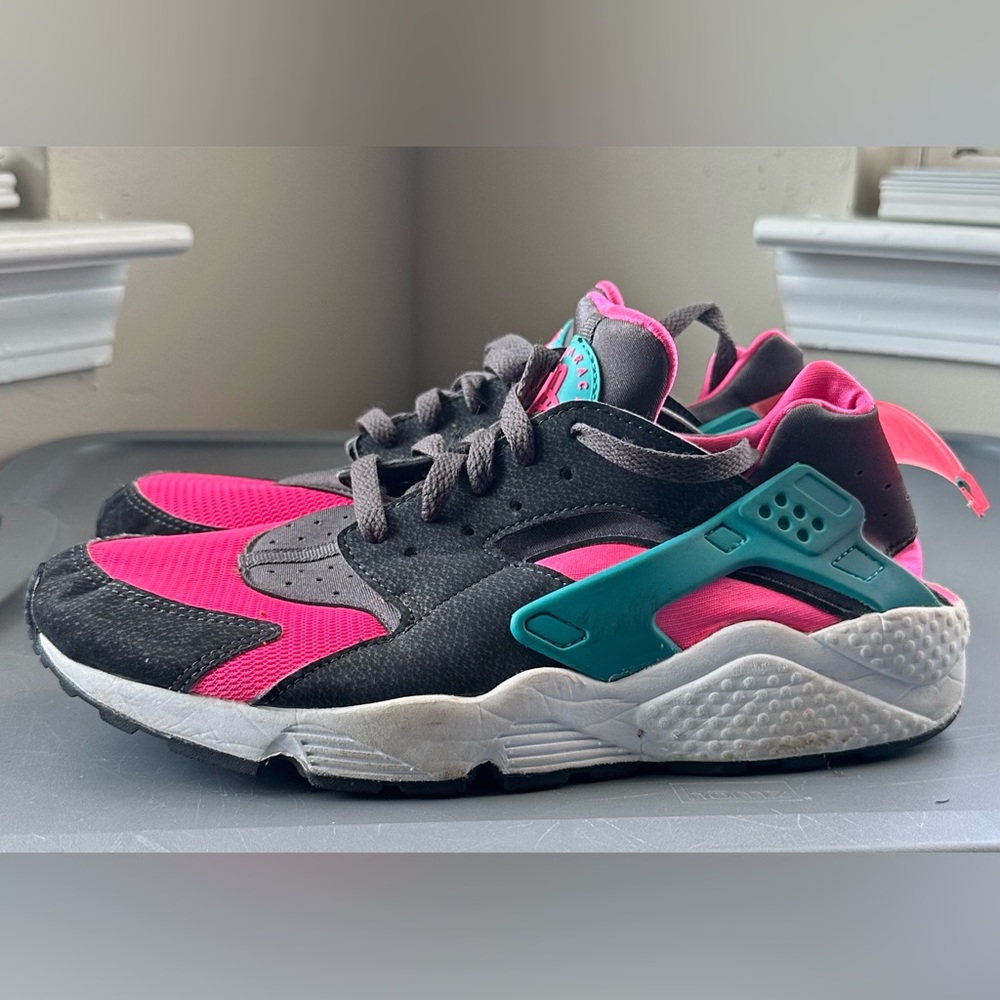 NIKE AIR HUARACHE 318429 600 HYPER PINK Size 9 FORCE MAX 180 1 90 PRESTO PLUS